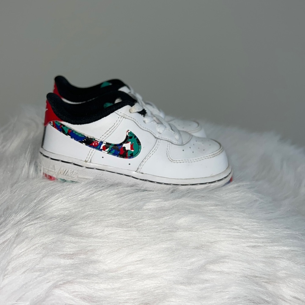Nike Force Colorful Nike Shoes. Toddler size 8